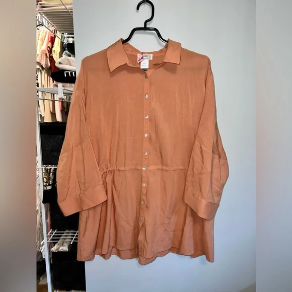 LSPACE Top - Picture 1 of 3